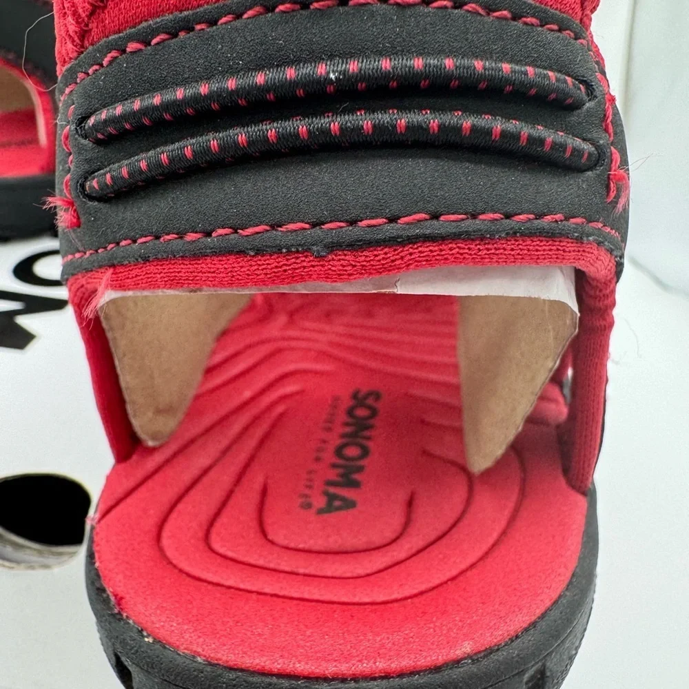Sonoma Kids Red and Black Outdoor Shoes size 5